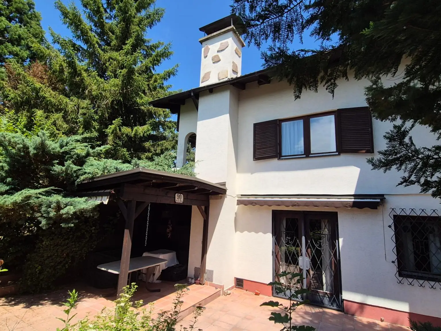 ROMANTISCHES EINFAMILIENHAUS IN BESTER LAGE