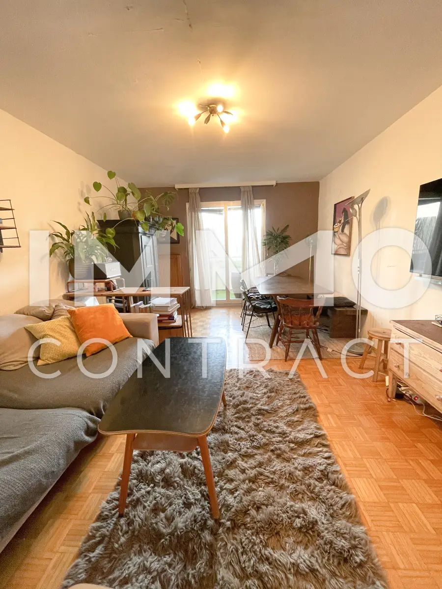 WARMMIETE! IDEALE WG ODER FAMILIENWOHNUNG  MIT LOGGIA! 4 ZIMMER + SEPARATE KÜCHE!