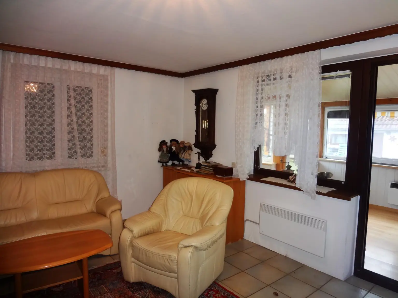 Einfamilienhaus mit Vollkeller in ruhiger Lage !