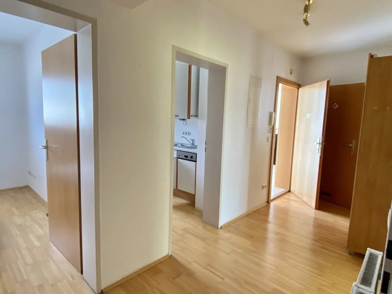 Reizendes City Flat - SICHERES INVESTMENT - Gute Lage! Inkl. Garage u. Wintergarten