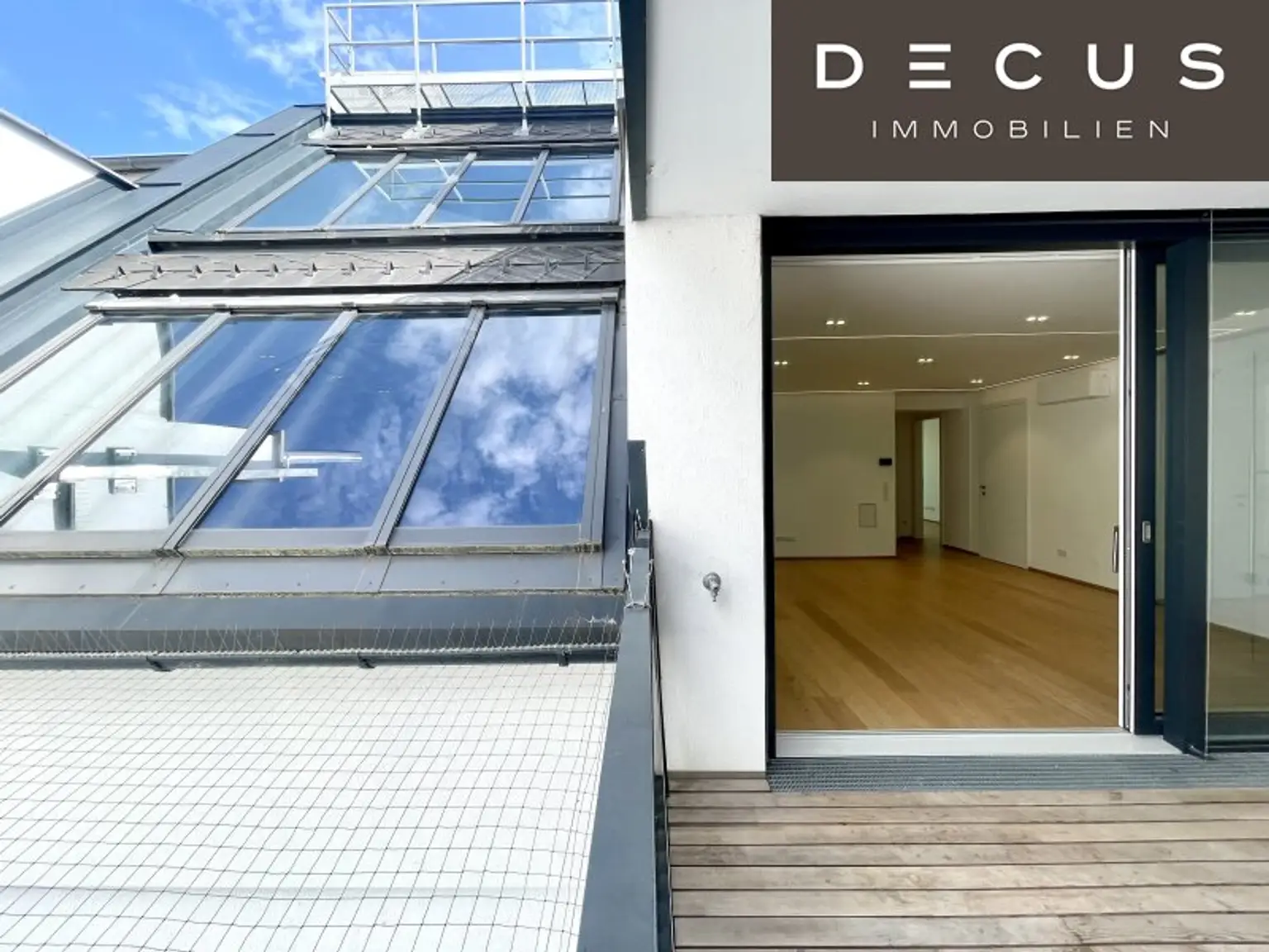 RESIDIEREN AM STADTPARK | ELEGANTE DACHGESCHOSSWOHNUNG | RUHIGE HOFSEITIGE 12 m2 TERRASSE | 4 ZIMMER | 2 BÄDER
