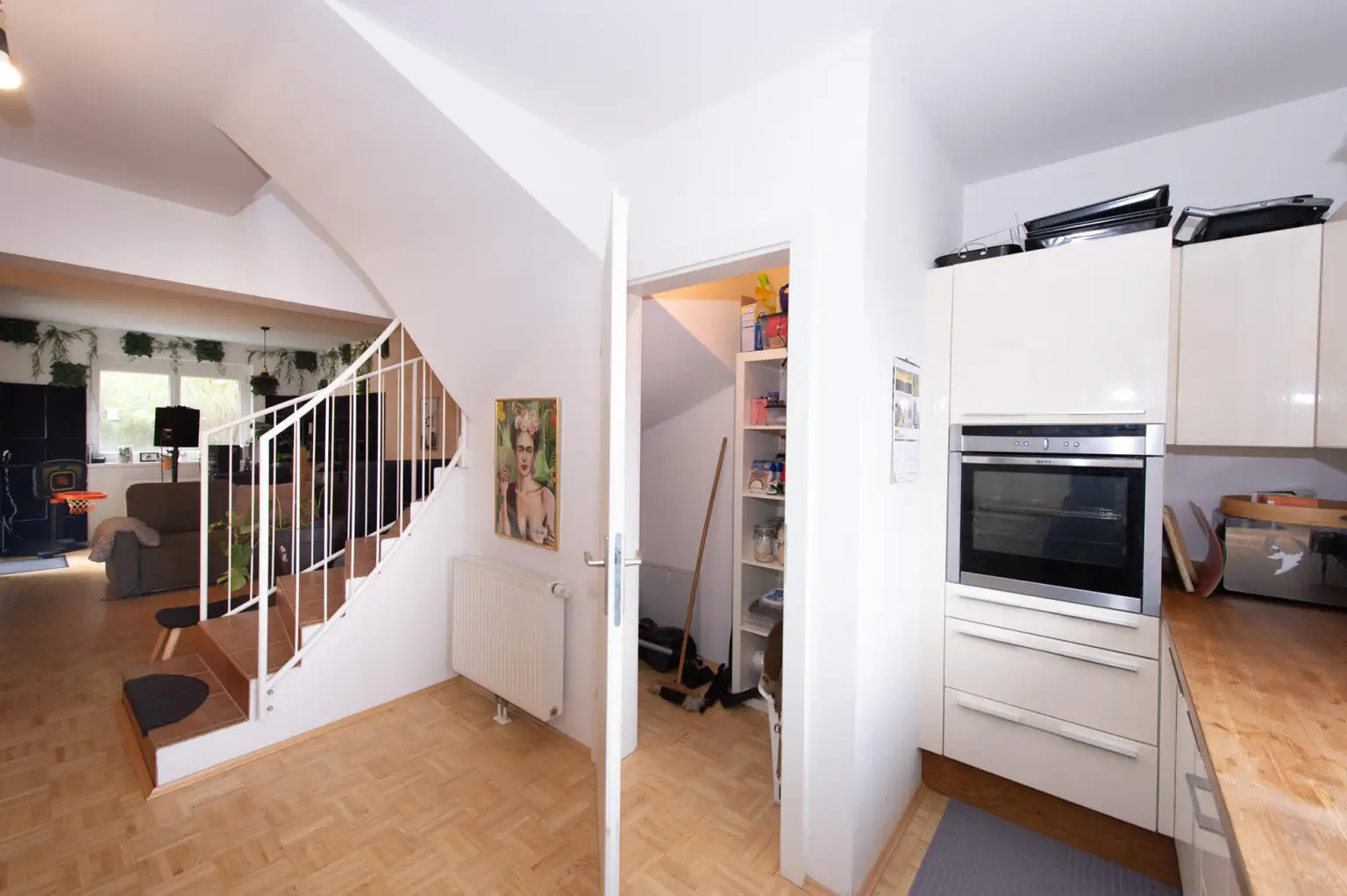 Reihenhaus mit Garten, Terrasse und durchdachtem Grundriss – stilvoll wohnen am Stadtrand von Graz