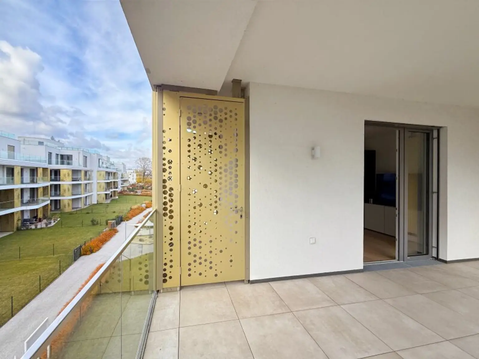 Luxuriöse Neubauwohnung zur Miete im „The Shore“ – Leben am Wasser