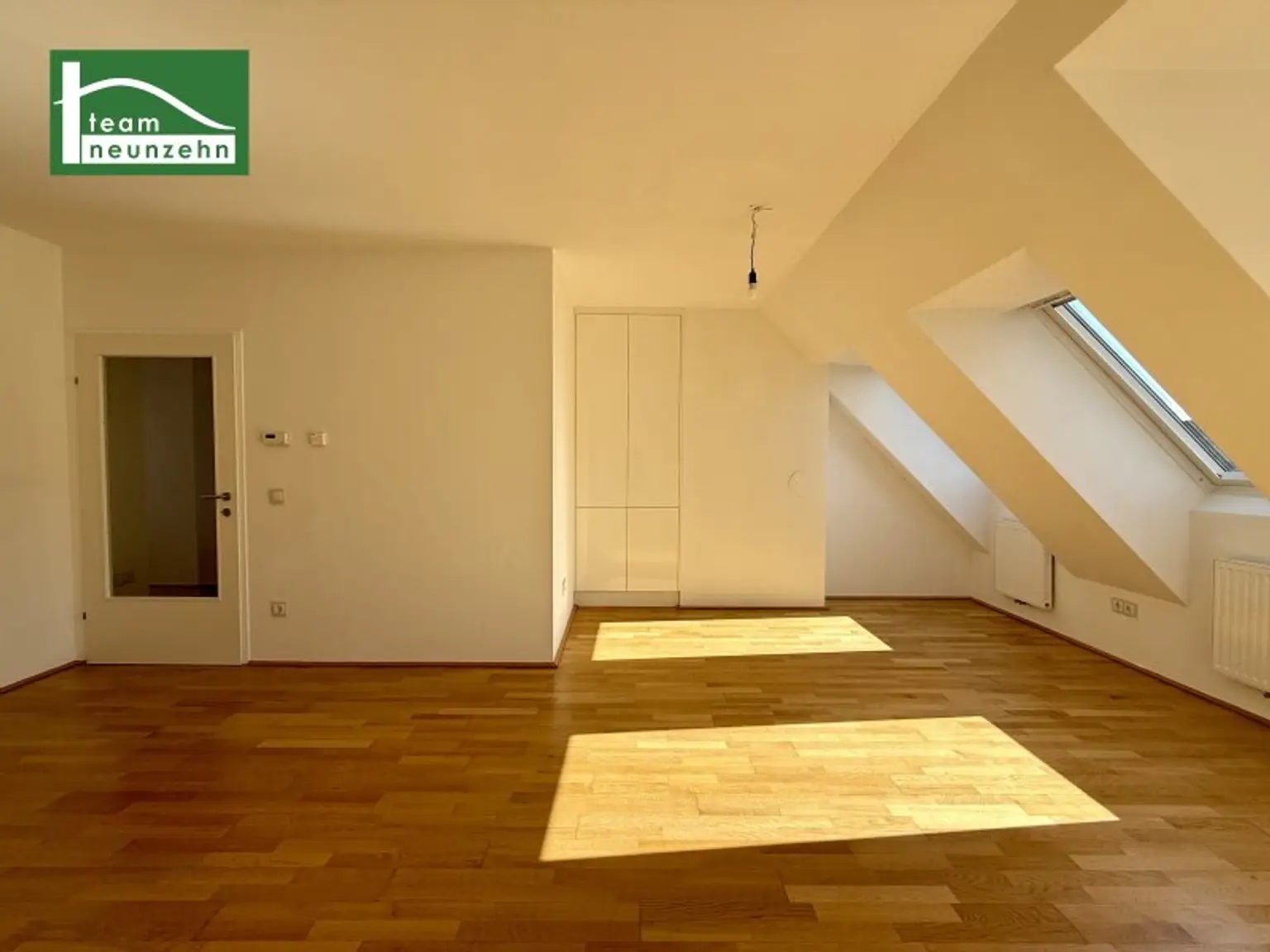 Exklusive Dachgeschoss-Residenz mit zwei Terrassen in begehrter Innenhofruhelage. - WOHNTRAUM