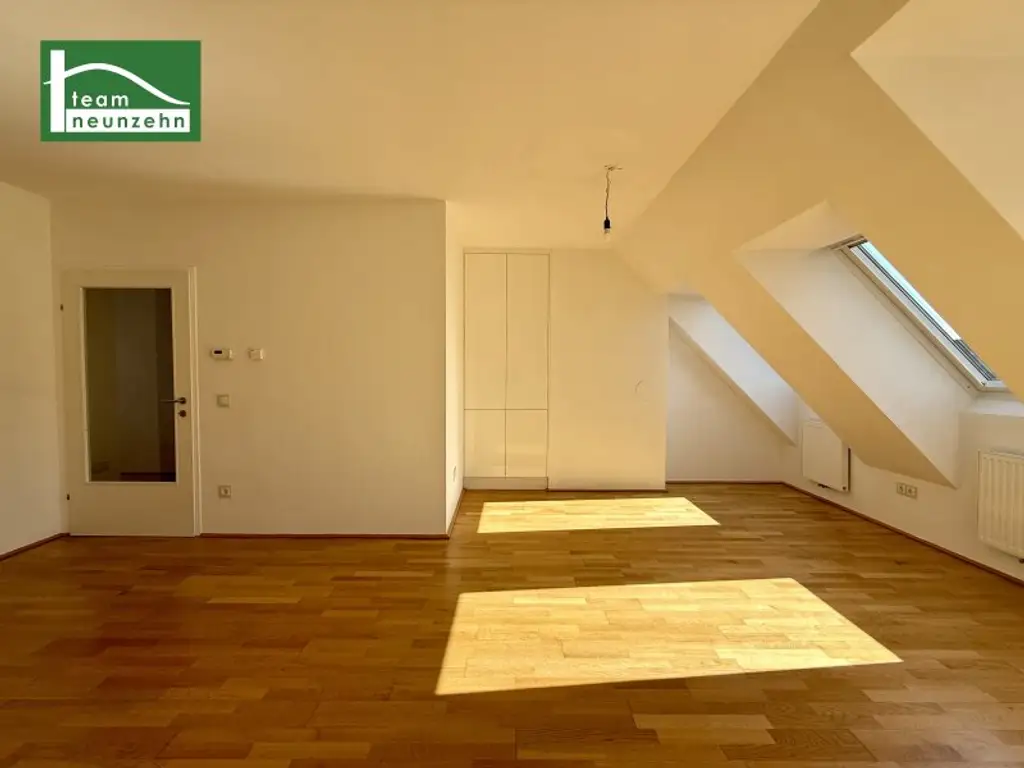 Exklusive Dachgeschoss-Residenz mit zwei Terrassen in begehrter Innenhofruhelage. - WOHNTRAUM