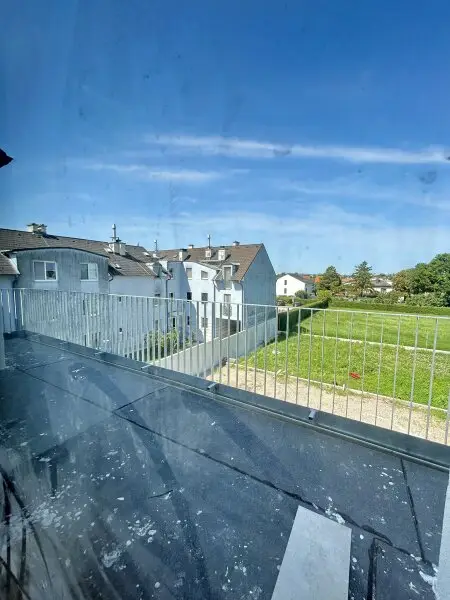 Modernes Wohnen in Mannswörth - Erstbezug mit Balkon und hochwertiger Ausstattung