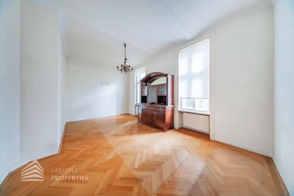 Charmante 3-Zimmer Altbauwohnung mit Loggia, Nähe Volksoper