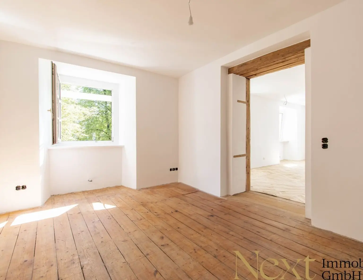 ERSTBEZUG nach Sanierung! Charmante 4-Zimmer-Wohnung mit 2 Bädern im Painherrnhof in Leonding zu vermieten!