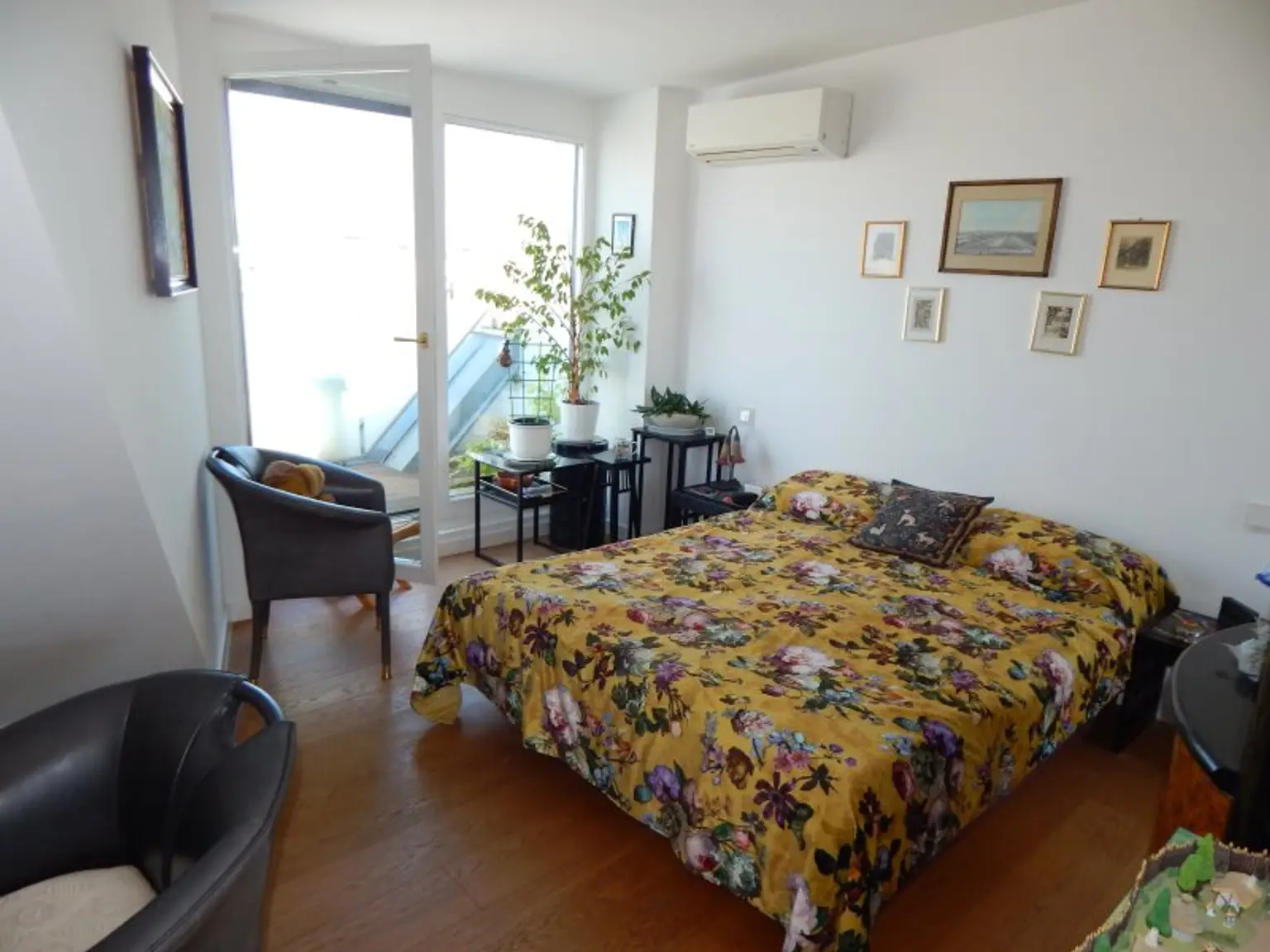 Wohntraum helle und ruhige Dachterrassenwohnung mit Fernsicht