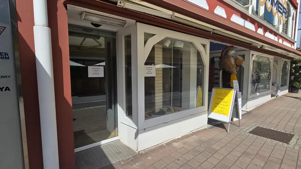 Geschäftslokal, Büro, Praxis, Salon usw. keine Gastro !