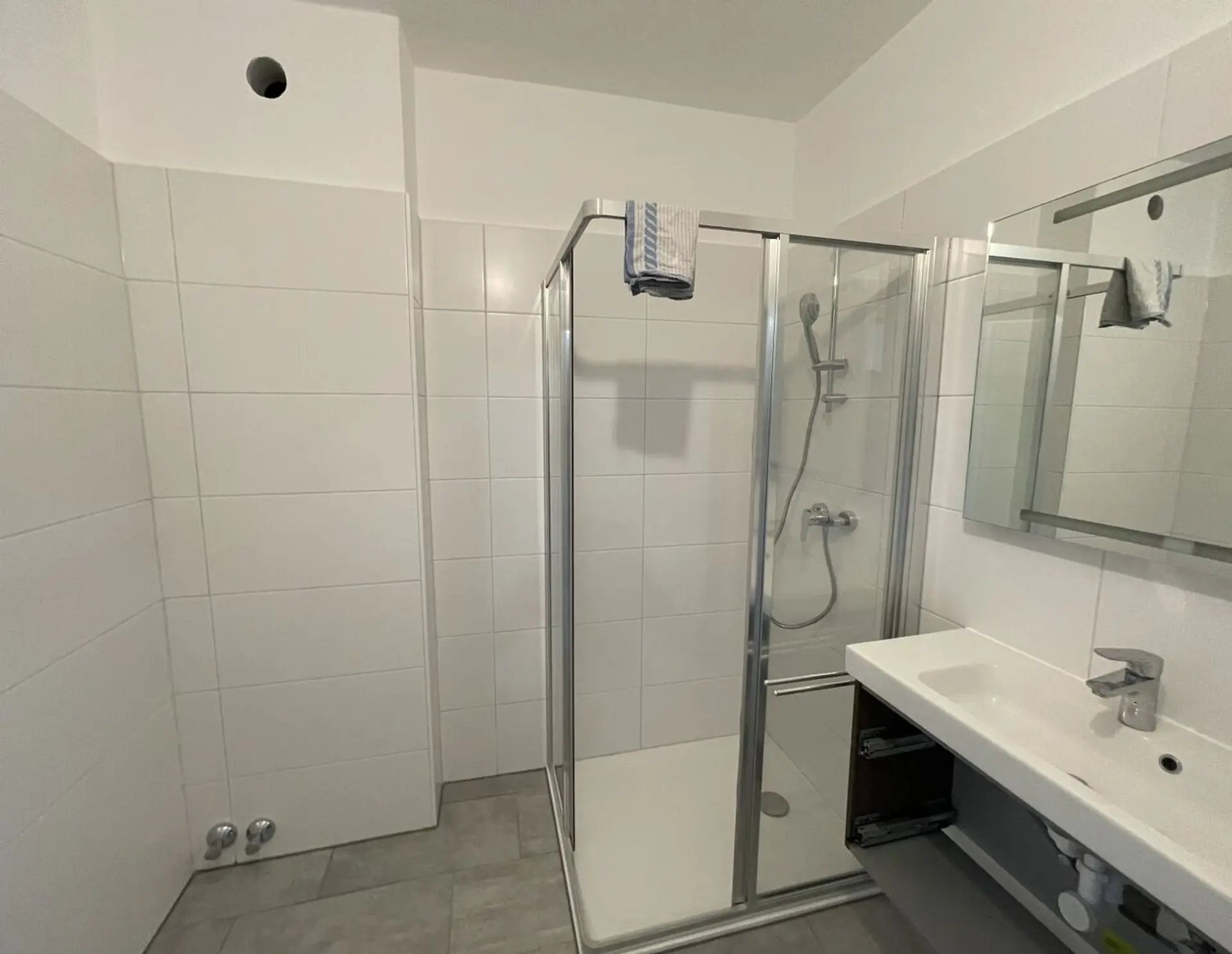 Sehr Schöne, Super Geschnittene 2-Zimmerwohnung !