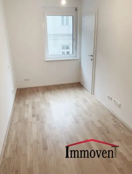 2-Zimmerwohnung mit sehr guter Infrastruktur (Mietbeginn 01.10.2025)