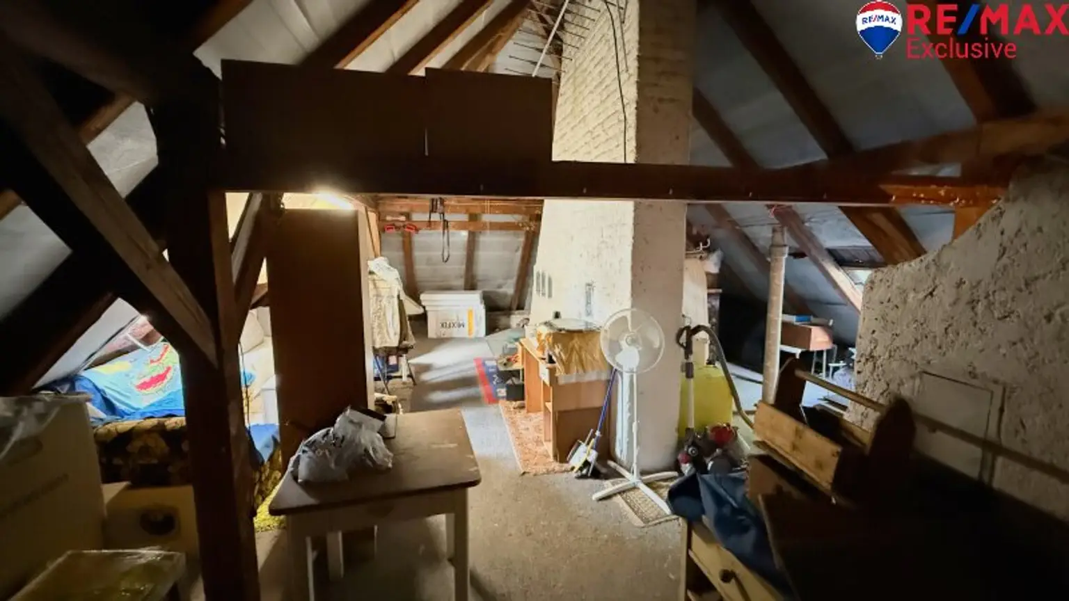 Renovierungsbedürftiges Ein- bzw. Mehrfamilienhaus in Wiener Neustadt – Ihr neues Projekt!