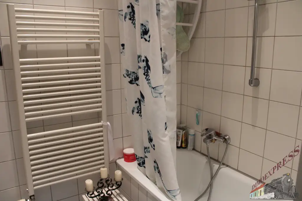 Zentrale 2-Zimmer-Eigentumswohnung mit Lift nahe U3 Kardinal-Nagl-Platz – ideale Stadtlage mit perfekter Anbindung