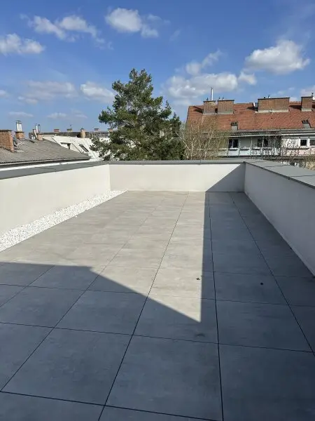 Sonnige Terrasse