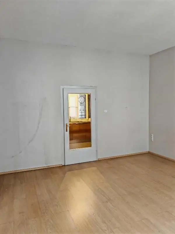 Großzügige, ruhige Altbauwohnung mit Gartenmitbenützung nähe Praterstern