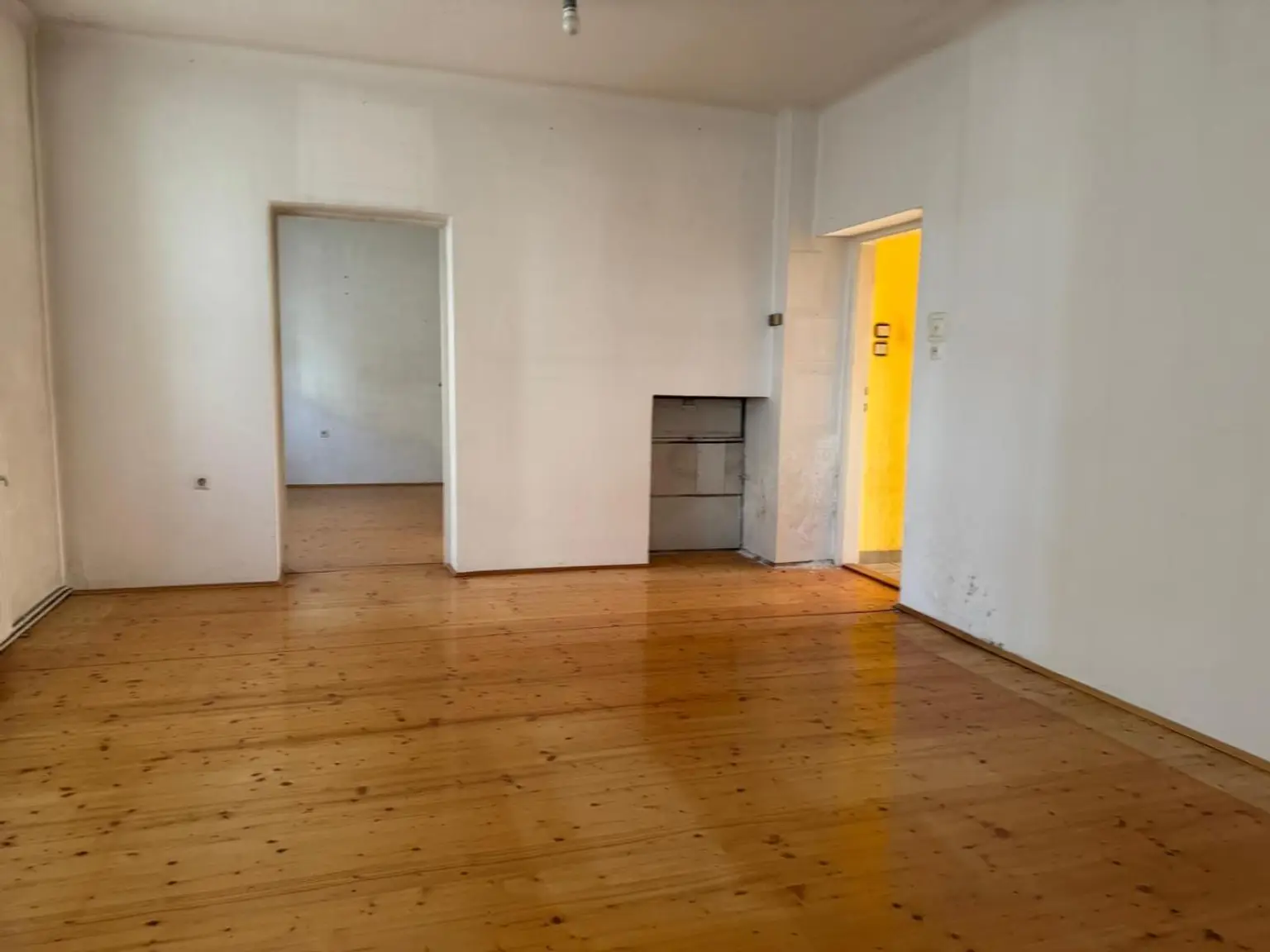 Zimmer 126 2168