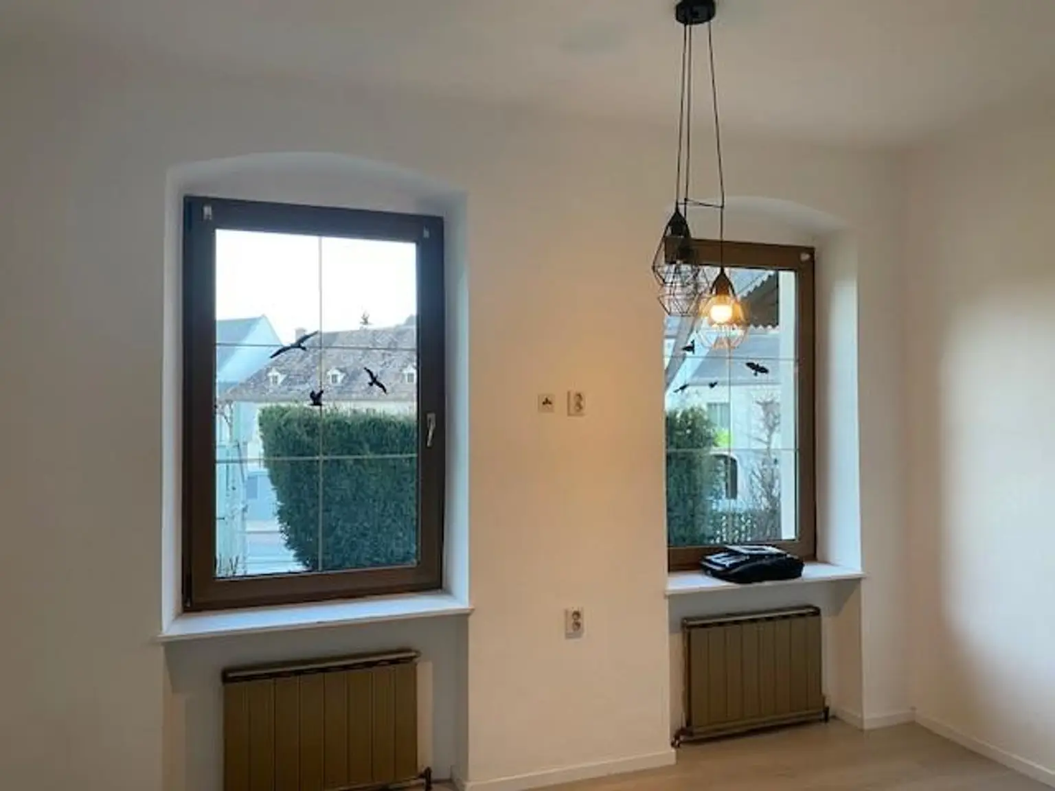 geräumiges Schlafzimmer