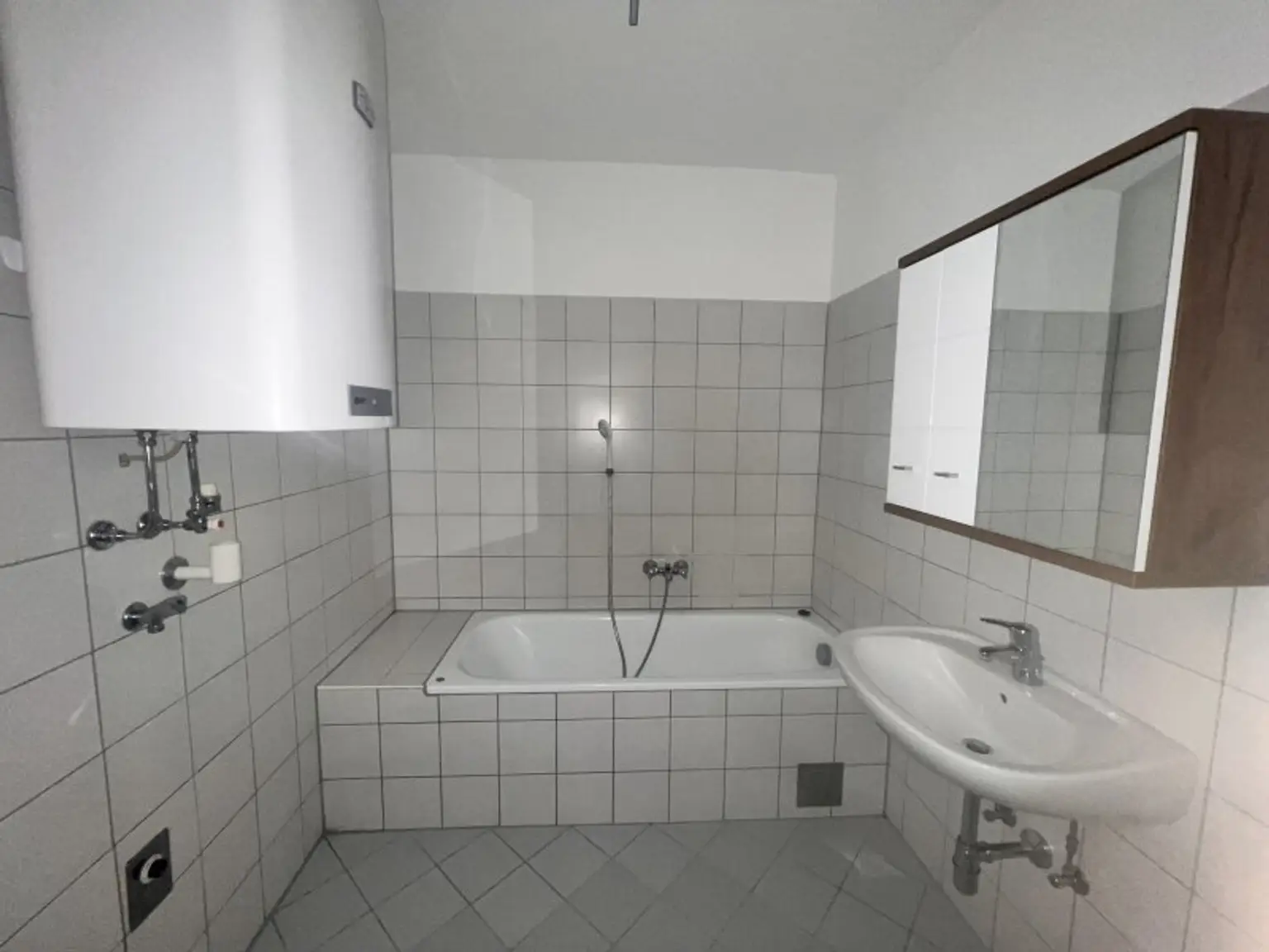 Erstbezug nach Sanierung 49 m² saubere Mietwohnung in der Stadt