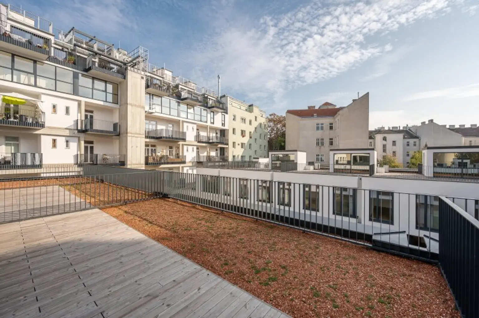 ***NEU***Townhouses in bester Lage mit Garten und Dachterrasse!