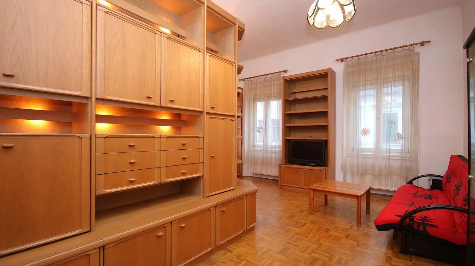 Wohn- / Schlafzimmer