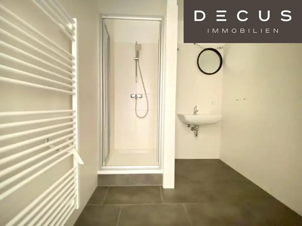 | CHARMANTE FAMILIENWOHNUNG | 3-ZIMMER | BALKON