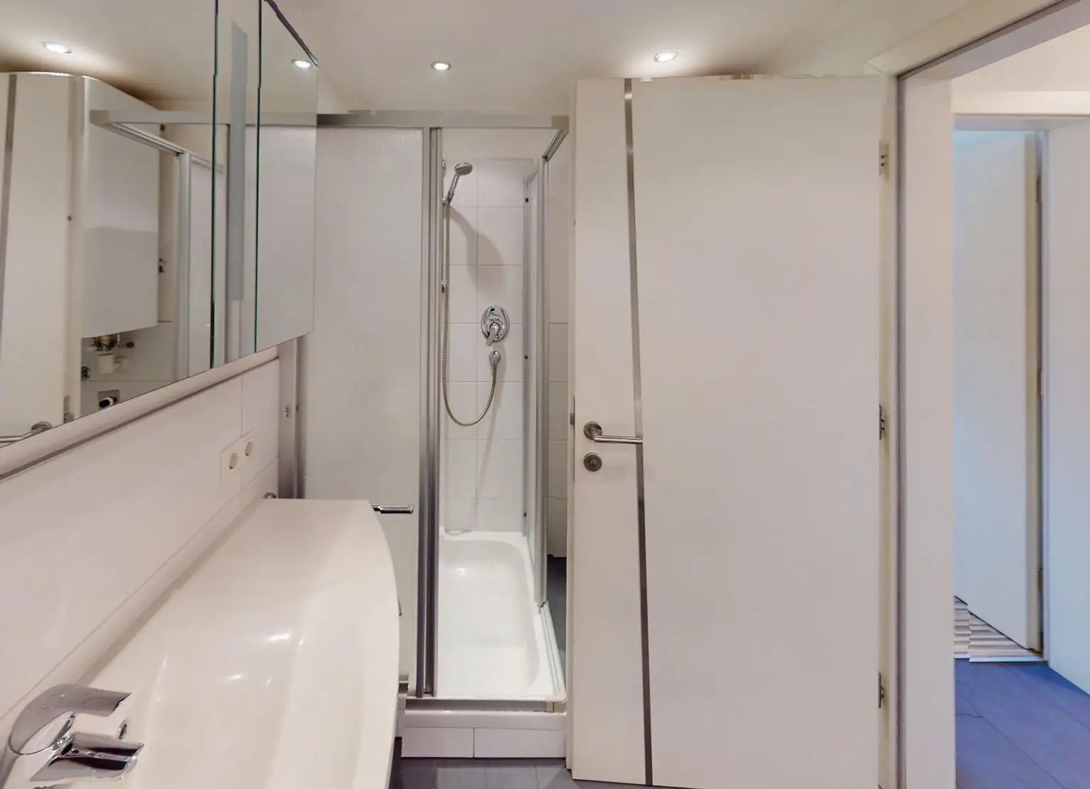 Pfunds - Wohnung - Badezimmer