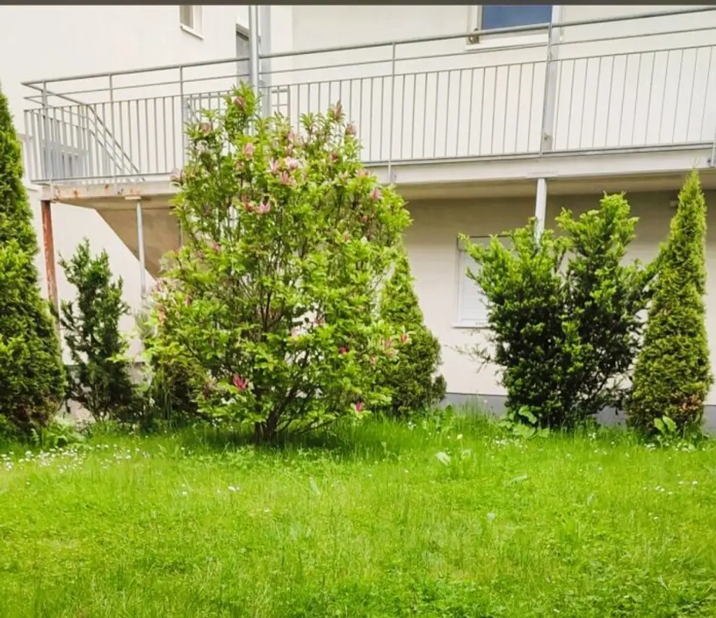 Gartenfreunde aufgepasst: Wunderschöne 3-Zimmerwohnung mit Garten zu mieten