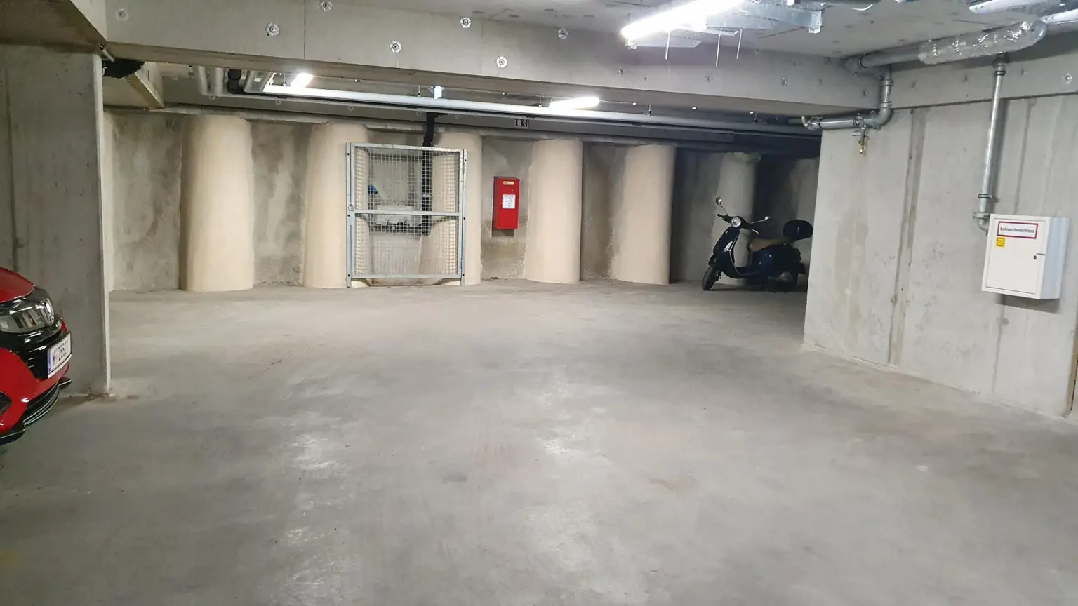 GARAGENPLATZ Geblergasse 15