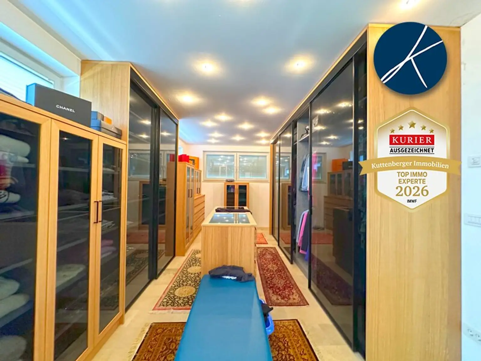 Schrankraum beim Master Bedroom