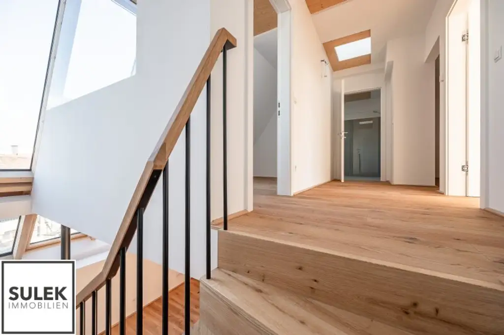 Erstbezug: traumhafte DG-Maisonette mit 3 Schlafzimmern und 2 Bädern