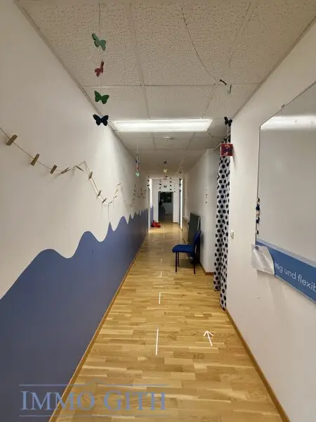 VOLL AUSGESTATTETER KINDERGARTEN IN TOP-LAGE IM INDUSTRIEGEBIET LIESING – IDEAL FÜR ELTERN AM ARBEITSPLATZ