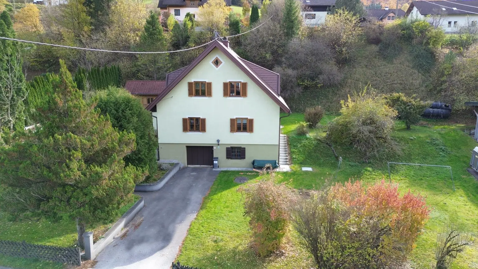 Gemütliches Einfamilienhaus mit großem Grundstück