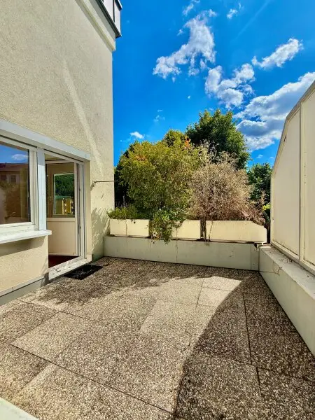 GROßZÜGIGE TERRASSE I RUHIGE LAGE I 3 ZIMMER I FAMILIENFREUNDLICH I NATURNAH I AB SOFORT I PROJEKT WOHNEN