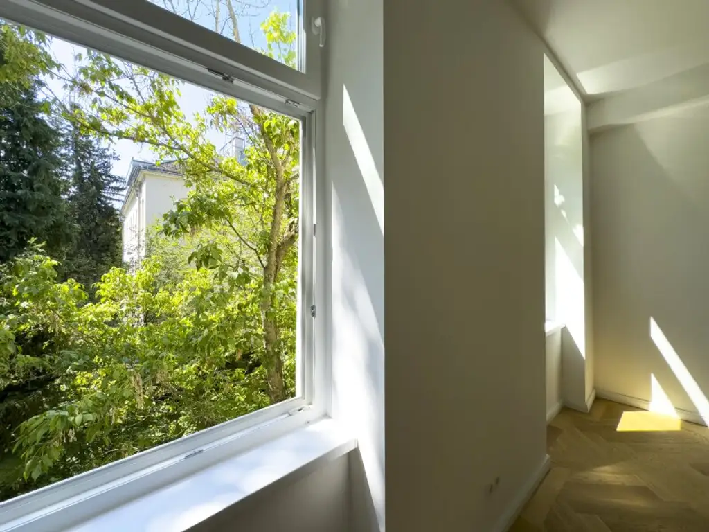Altbau-Charme zum Erstbezug | Lichtdurchflutet, ruhig & grün | U4 vor der Tür