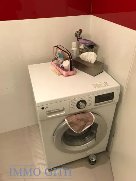MODERNE & HELLE CA. 45 m² GROSSE 2-ZIMMER-WOHNUNG MIT LIFT, KELLERABTEIL IN DER RÖMERGASSE (1160 WIEN) ZU MIETEN!