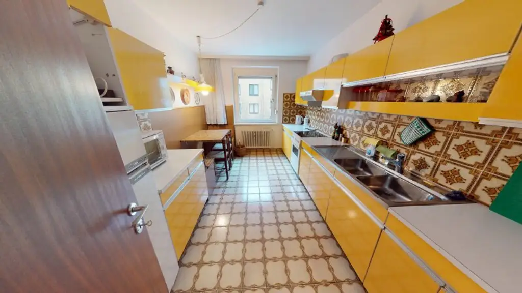 Charmante 3-Zimmer-Wohnung mit Loggia und Stellplatz in 1100 Wien – Jetzt zugreifen!