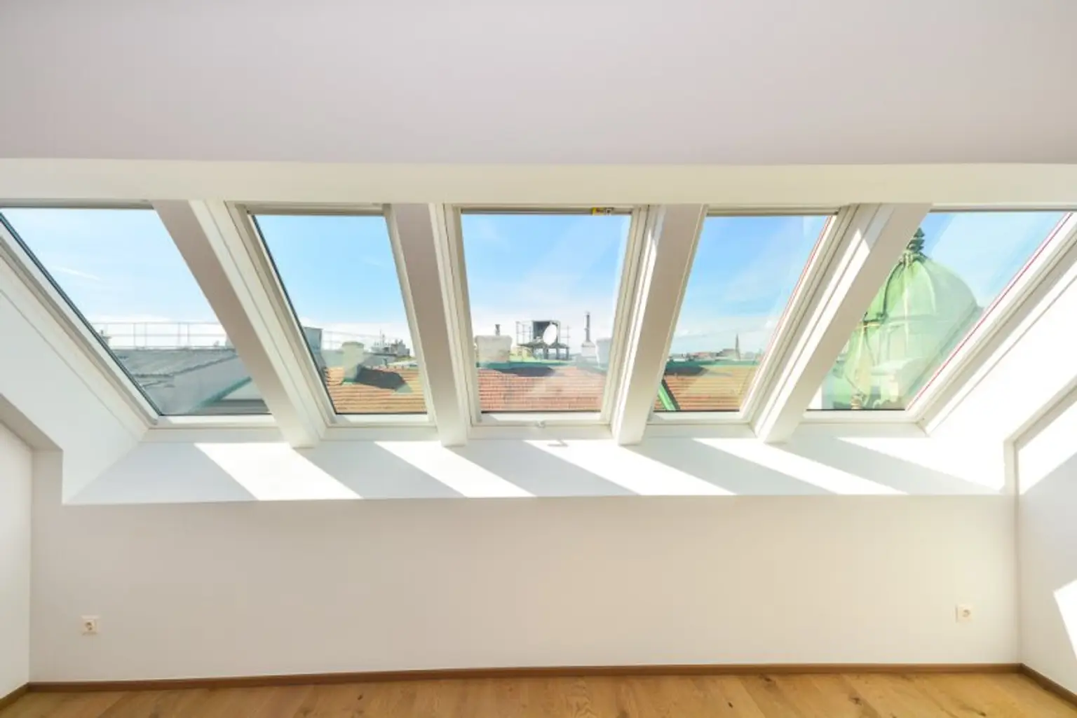 Moderne 2 Zimmer Wohnung mit großer Terrasse