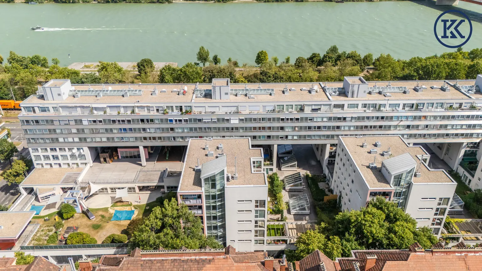 2 Zimmerwohnungen mit großer Terrasse im 8. Stockwerk!
