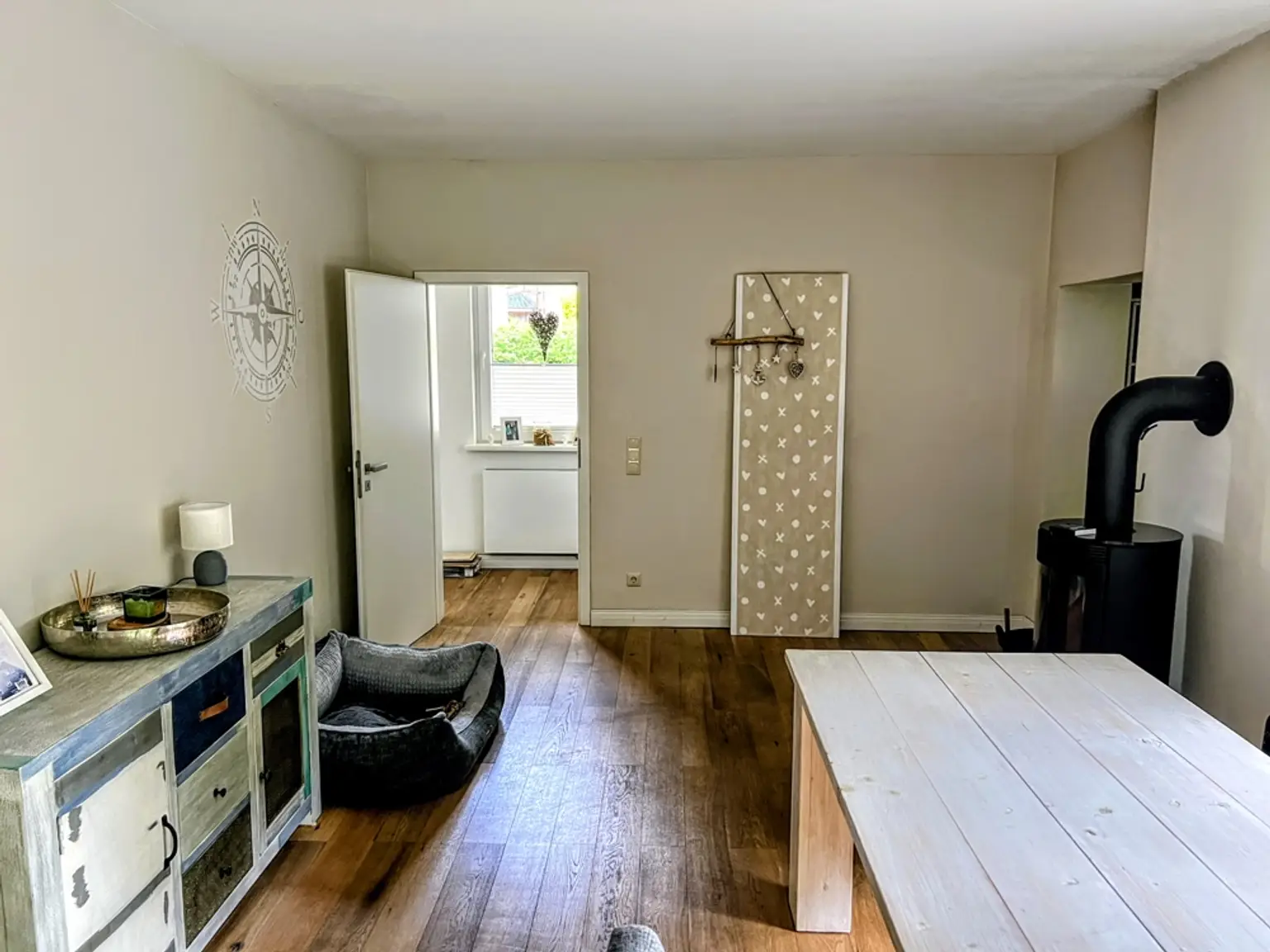 Ein Zuhause, das Raum für alles lässt! Wohnhaus mit angrenzender Halle!