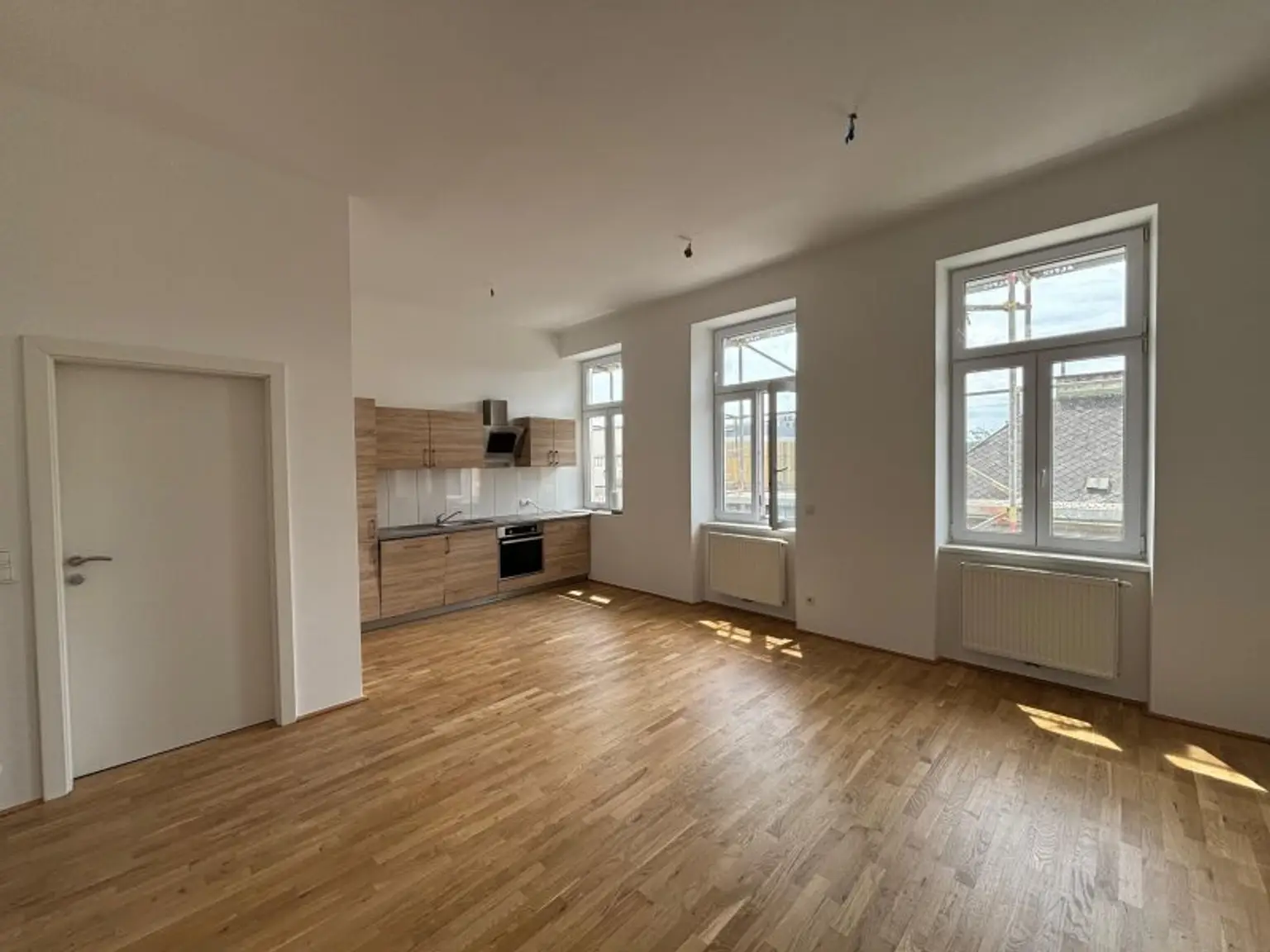 NÄHE U3 Johnstraße: Sonnige 2-Zimmerwohnung im 2. OG mit hofseitigem Schlafzimmer