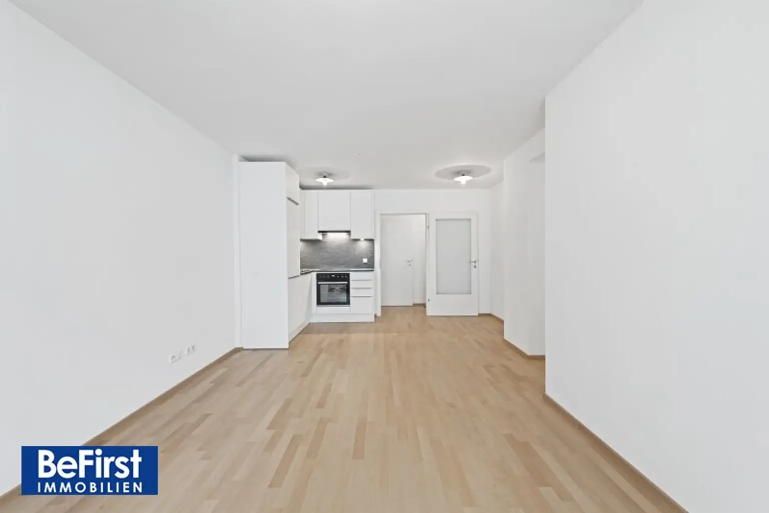Zauberhafte 3 Zimmer Balkonwohnung in Fußgängerzone nächst Mariahilferstraße