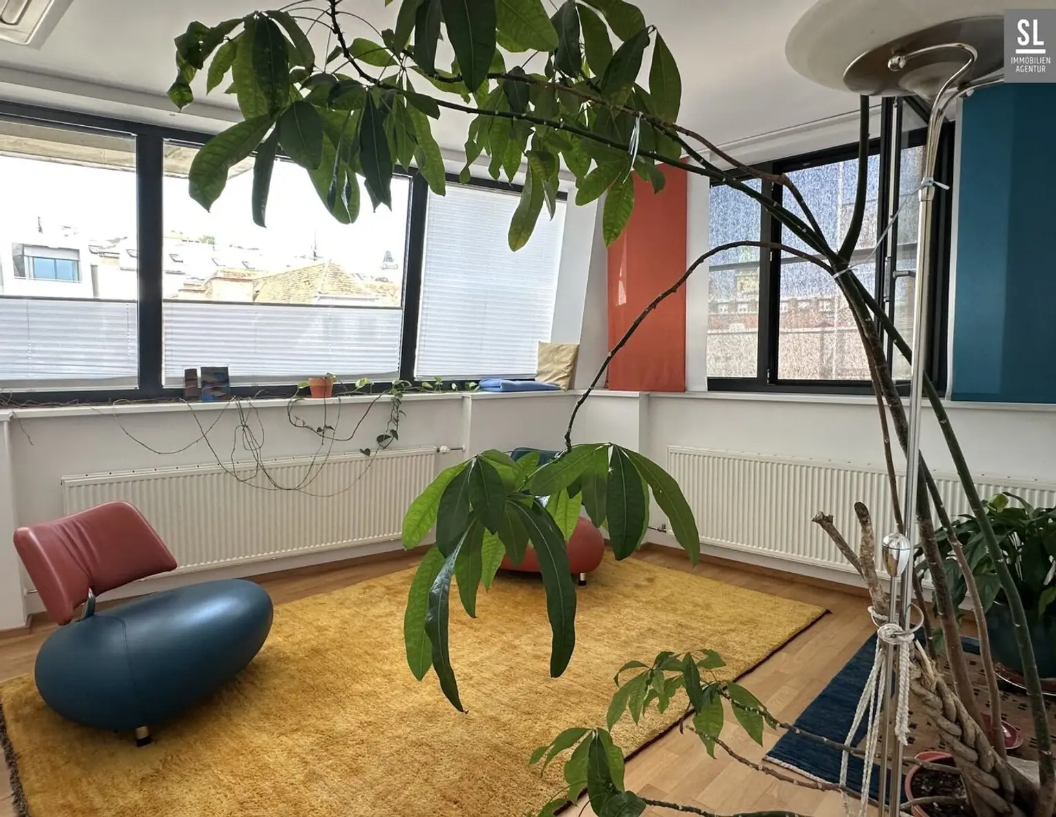 128m² ruhige - lässige Praxis- oder Büro-Einheit mit 33m² großem Süd-Westbalkon Nähe Kunsthaus, 2 TG Plätze optional