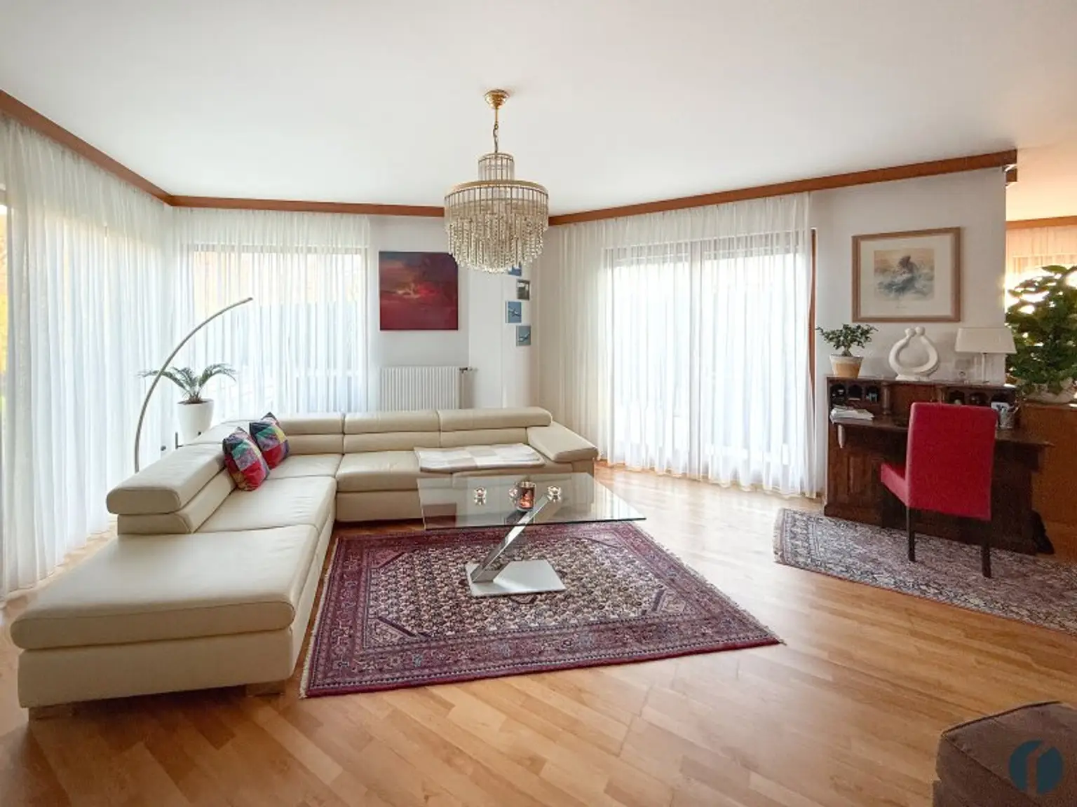 Gepflegtes Einfamilienhaus mit Pool und Wohlfühlgarten in ruhiger Lage von Tulln