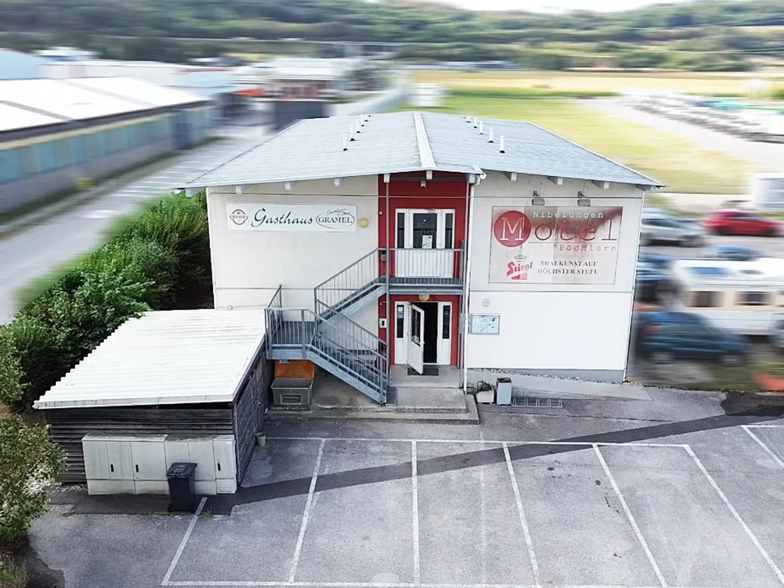Blick aufs Motel