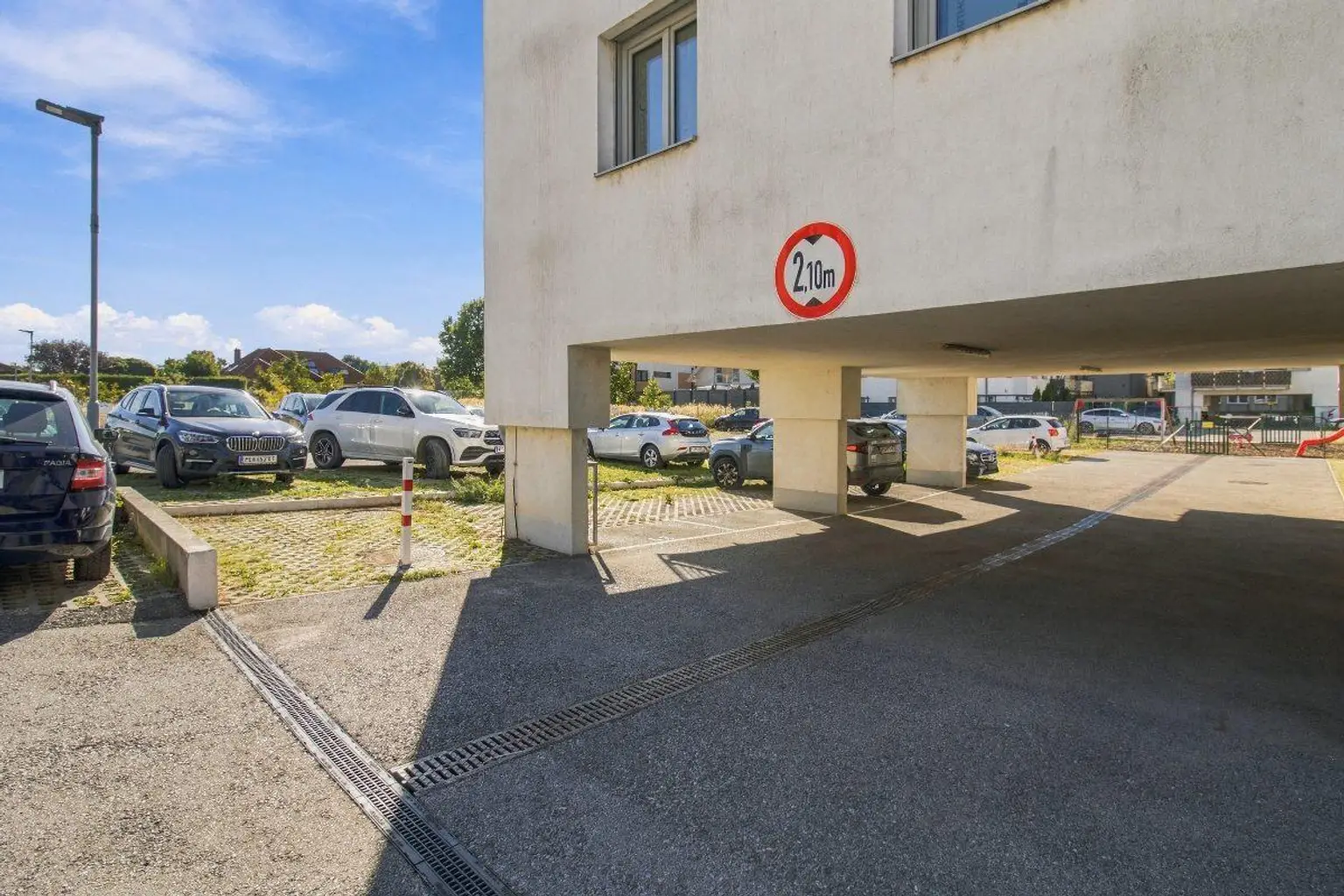 V | NEU am Markt ++ MODERNE ZWEI Zimmer mit TERRASSE | Prima Service Immobilien