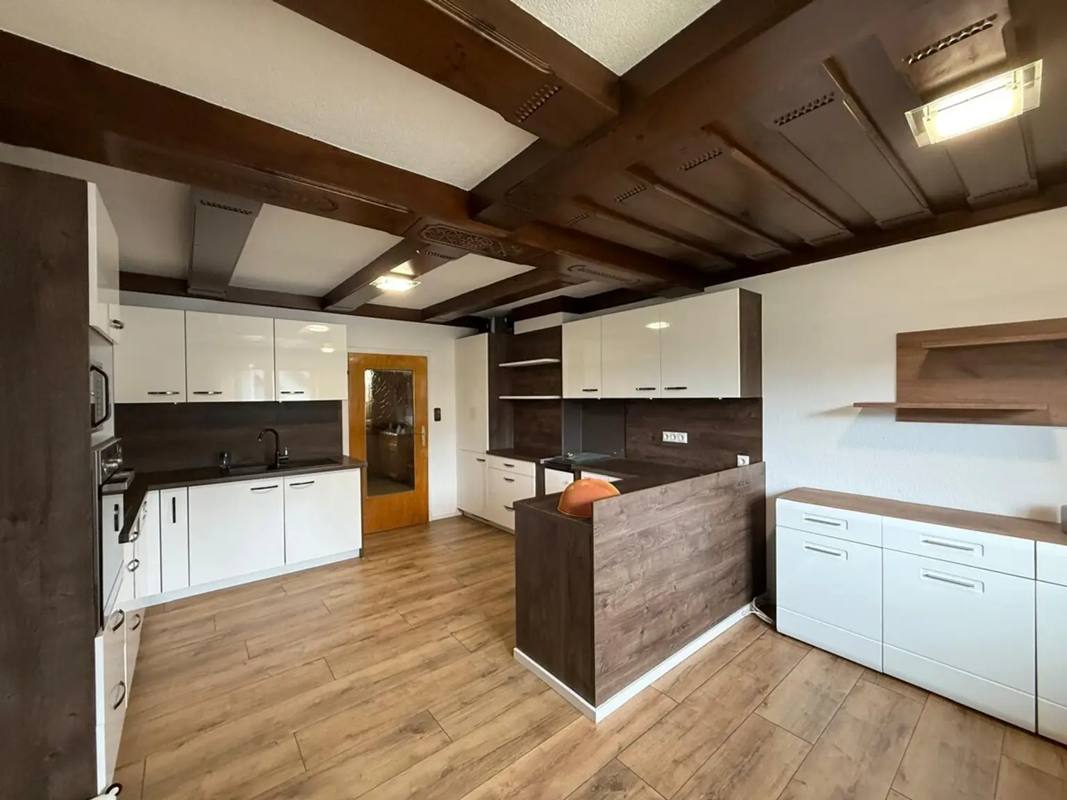 „Geräumiges Zweifamilienhaus mit Garten in ruhiger Lage von Munderfing“