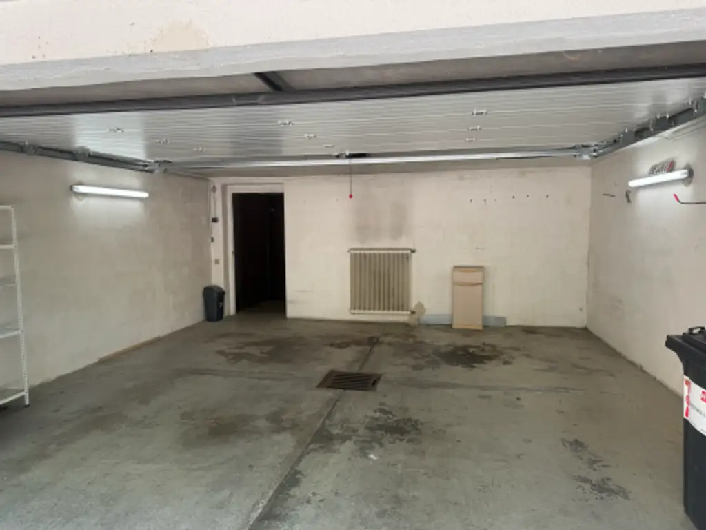 "Einfamilienhaus mit 1110m² Grund mitten im Ort!"
