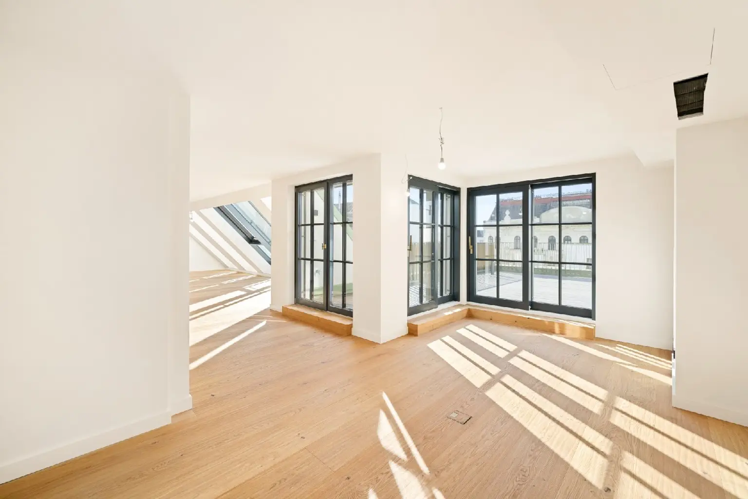 Top-Penthouse am Naschmarkt mit spektakulärer Dachterrasse und atemberaubendem Blick über Wien