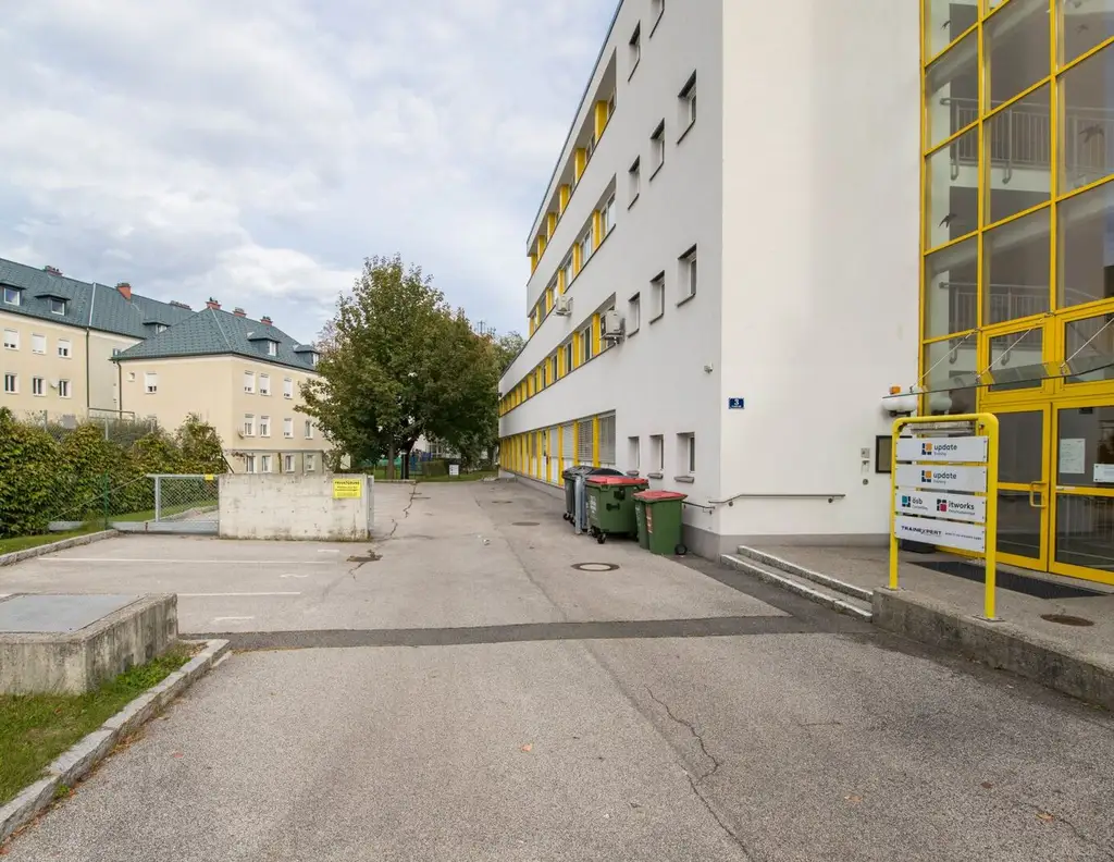 *** E R T R A G S O B J E K T *** Bürogebäude in Innenstadt-Nähe